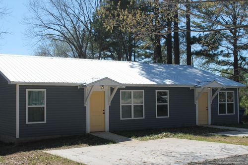 411 Park St, Bradford, AR, 72020-9261 | Card Image