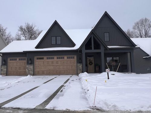 12-3367 Ravinewood Ct, Jenison, MI, 49428-3400 | Card Image