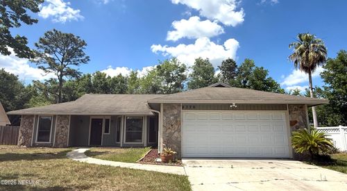 8326 Cross Timbers Dr W, Jacksonville, FL, 32244-5461 | Card Image