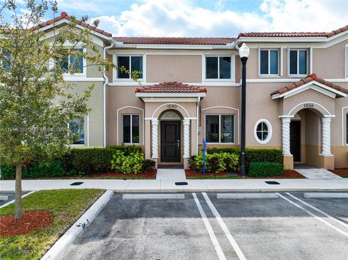 1040 Se 24th Ave, Homestead, FL, 33035-2140 | Card Image