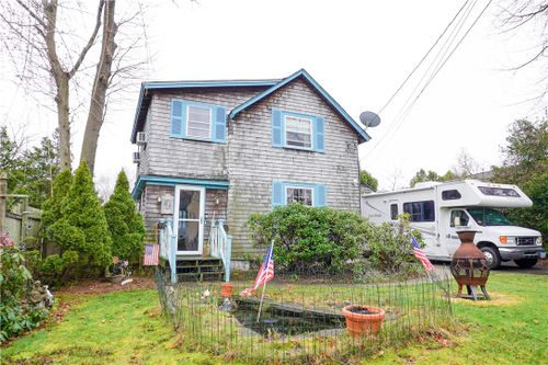 61 Orchard Avenue, Barrington, RI, 02806 | Card Image