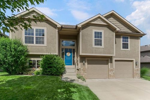 488 S 137th Pl, Bonner Springs, KS, 66012-5205 | Card Image