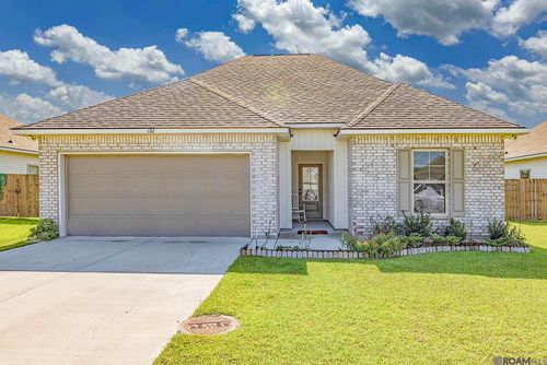 132 Headland Dr, Thibodaux, LA, 70301-6425 | Card Image