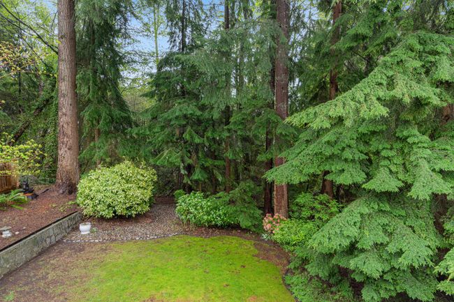 1760 Medwin Place, House other with 6 bedrooms, 4 bathrooms and 4 parking in North Vancouver BC | Image 36