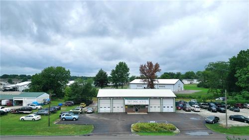 2934 Clinton Rd, SEDALIA, MO, 65301-7916 | Card Image
