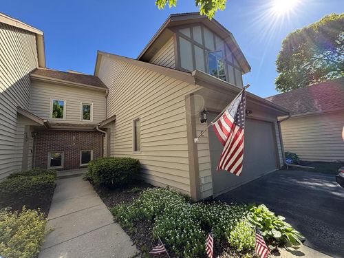 c-N34W23849 Grace Avenue, Pewaukee, WI, 53072 | Card Image