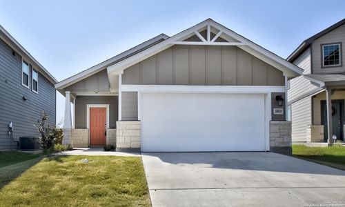 10019 Rancho Real Rd, San Antonio, TX, 78224-1820 | Card Image