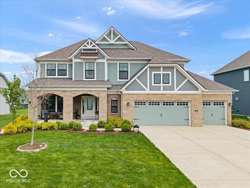 8594 Verbena Road, Zionsville, IN, 46077 | Card Image