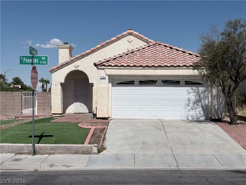 3704 Penedos Drive, Las Vegas, NV, 89147 | Card Image
