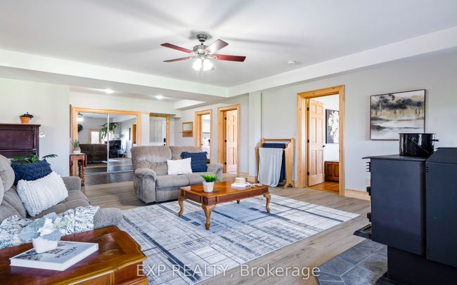 295089 8th Line, House other with 4 bedrooms, 2 bathrooms and 10 parking in Amaranth ON | Image 9