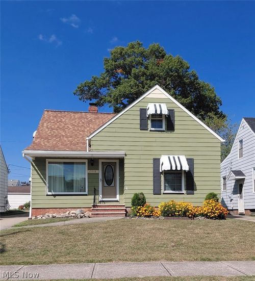 13009 Darlington Ave, Garfield Heights, OH, 44125-3762 | Card Image