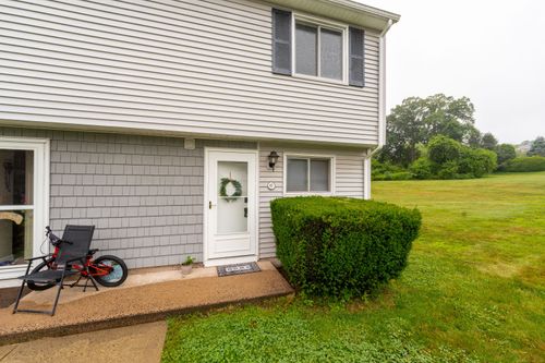 unit-6f-16 Seymour Rd, East Granby, CT, 06026-9783 | Card Image
