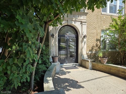 6-22 Seymour St, Montclair, NJ, 07042-3341 | Card Image