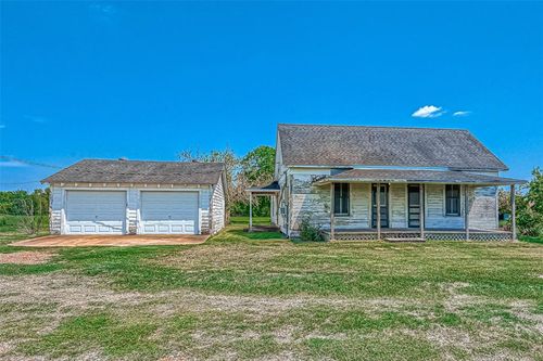 6143 Kamas Ln, Needville, TX, 77461-9047 | Card Image