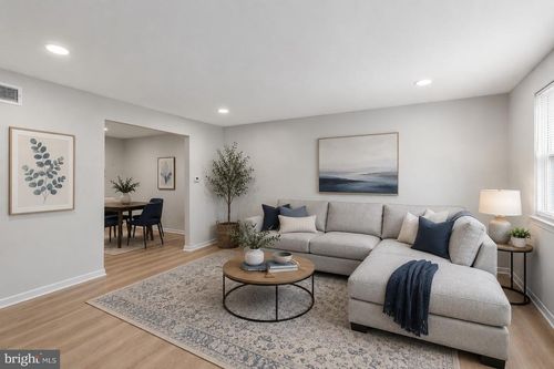 a1-305 S Warminster Rd, HATBORO, PA, 19040-3547 | Card Image