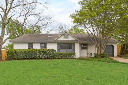 907 Melanie Ln, Keene, TX, 76059-2451 | Card Image