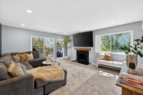 22-22103 Vista Del Plaza Ln, Hayward, CA, 94541-2850 | Card Image