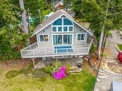 10 E North Cove Rd, Shelton, WA, 98584-8813 | Card Image