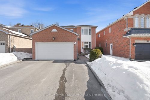 18 Webster Way, Georgetown, ON, L7G5J7 | Card Image