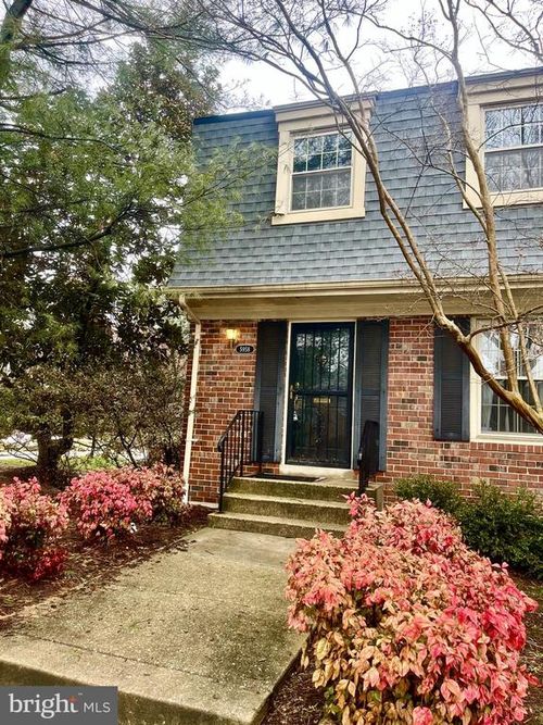 5958 Westchester Park Dr, COLLEGE PARK, MD, 20740-2867 | Card Image