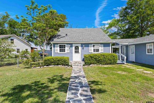 20505 Flat Creek Dr, Chandler, TX, 75758-8908 | Card Image