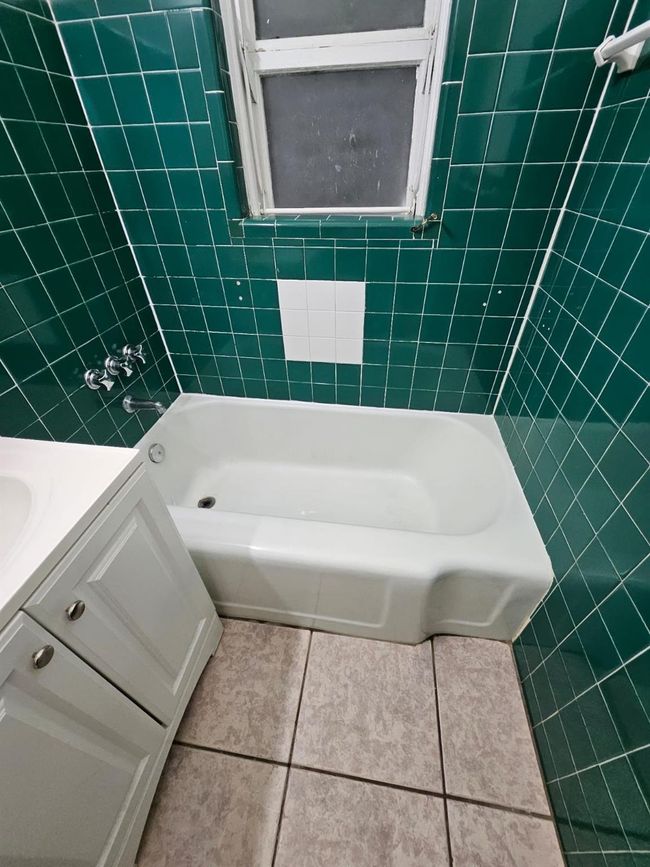 APT-4 - 1100 Ne 12 Th Ave, Condo with 1 bedrooms, 1 bathrooms and null parking in Fort Lauderdale FL | Image 4