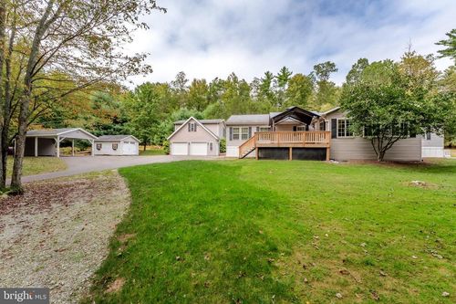 599 Blue Mountain Dr, Andreas, PA, 18211-3015 | Card Image