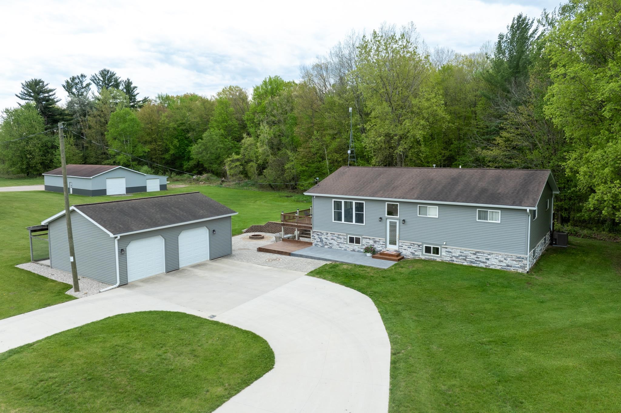Edgar Rd, Vestaburg, MI 48891