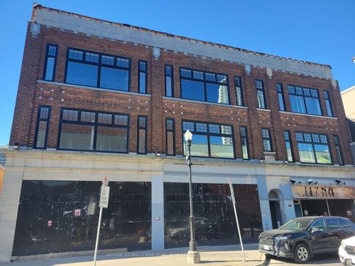 137 King St E, Kitchener, ON, N2G2K8 | Card Image