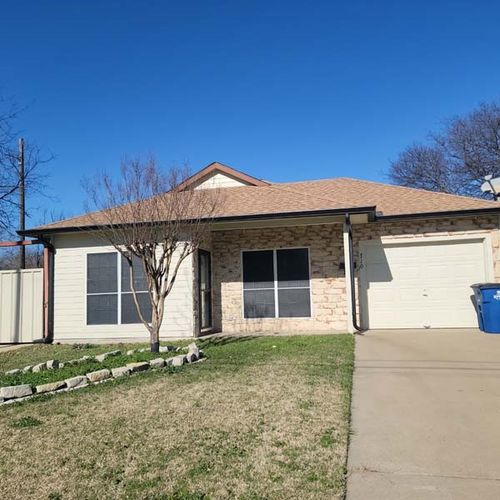 710 W Waco St, Ennis, TX, 75119-4546 | Card Image