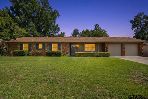 2929 Fairfax Dr, Tyler, TX, 75701-6509 | Card Image