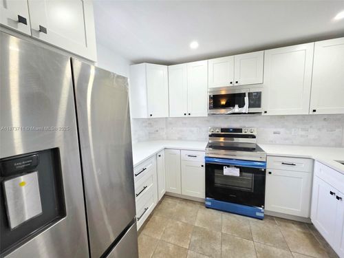 apt-2h-108 Royal Park Dr, Oakland Park, FL, 33309-6522 | Card Image