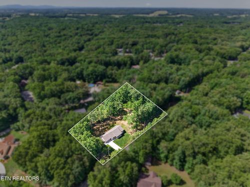 1146 Natchez Trce, Crossville, TN, 38572-3403 | Card Image