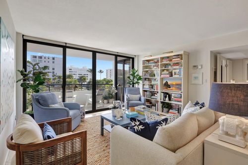 305-3589 S Ocean Boulevard, South Palm Beach, FL, 33480 | Card Image