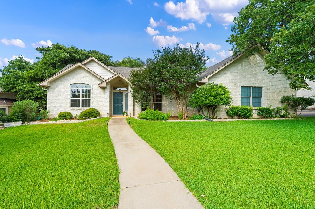 Stone Frst, Fredericksburg, TX 78624