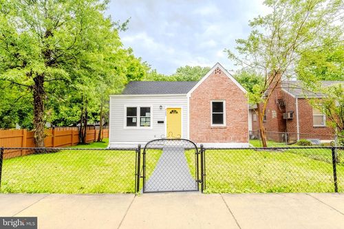 4105 38th St, BRENTWOOD, MD, 20722-1420 | Card Image