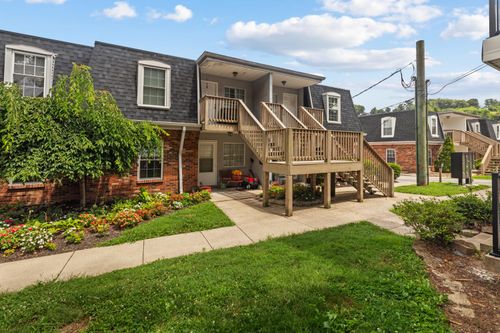 a8-333 E 4th Street, Frankfort, KY, 40601 | Card Image