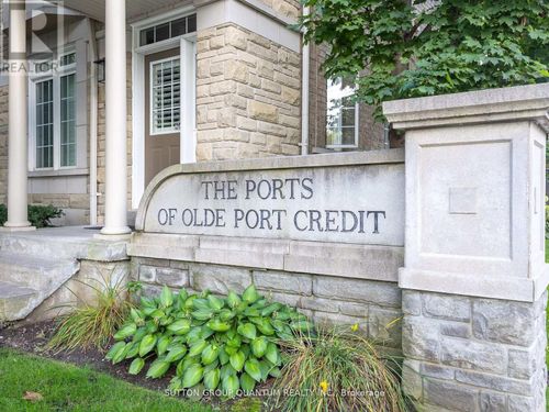 50 Rosewood Ave, Mississauga, ON, L5G4W3 | Card Image