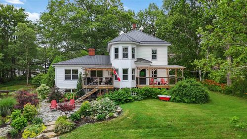 336 West St, Milton, NS, B0T1P0 | Card Image