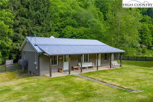 1369 Anderson Hill Rd, Lansing, NC, 28643-9207 | Card Image