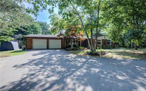 2080 Beaverdale Rd, Cambridge, ON, N3H4R6 | Card Image