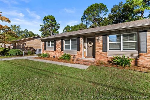 1607 Inverness Dr, Fayetteville, NC, 28304-4948 | Card Image