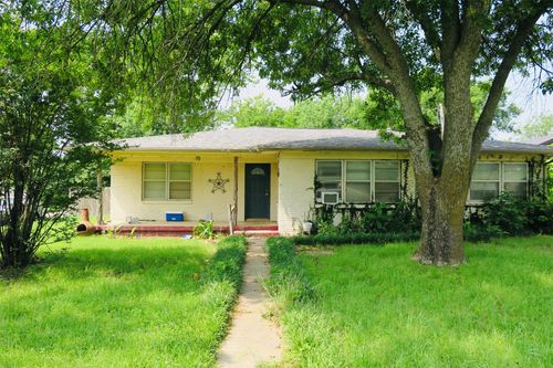 1689 Highway 81 N, Bowie, TX, 76230-6316 | Card Image