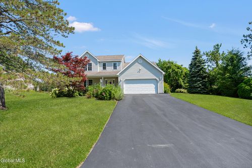 1 Cephalonia Dr, Niskayuna, NY, 12309-1248 | Card Image