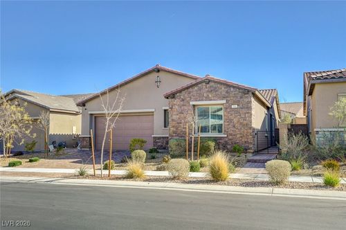 556 Comodo St, Henderson, NV, 89011-5486 | Card Image