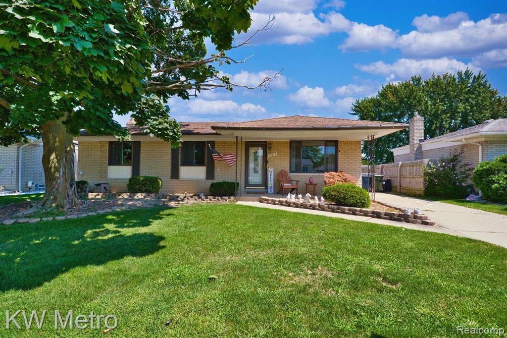 Remington Dr, Sterling Heights, MI 48310 #1