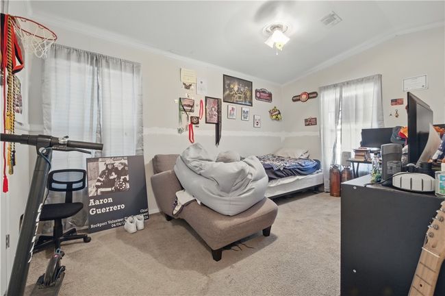 213 S Fuqua St, House other with 2 bedrooms, 2 bathrooms and null parking in Rockport TX | Image 6