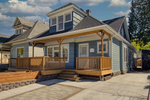 1805 W Gardner Ave, Spokane, WA, 99201-1834 | Card Image