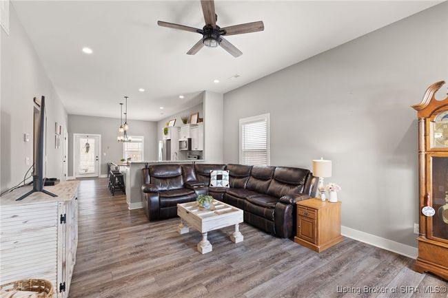 17 Old Capital Rdg Ne, Home with 3 bedrooms, 2 bathrooms and null parking in Corydon IN | Image 6