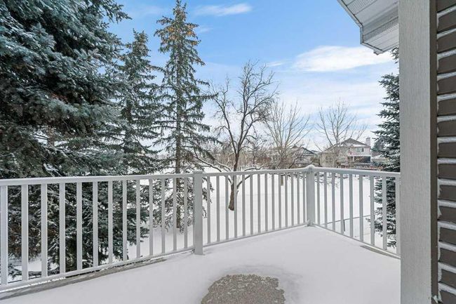 49 Douglasbank Gardens Se, Home with 3 bedrooms, 3 bathrooms and 4 parking in Calgary AB | Image 42